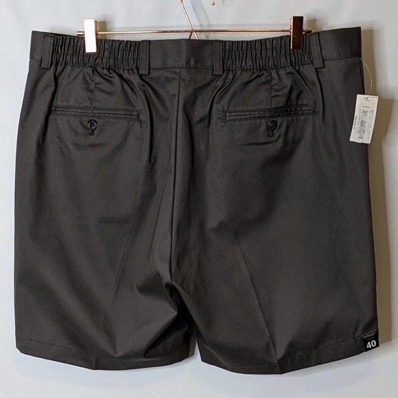ROUNDTREE & YOURKE Dark Khaki/Gray Shorts with Elastic Size 40 NWT - Picture 2 of 6